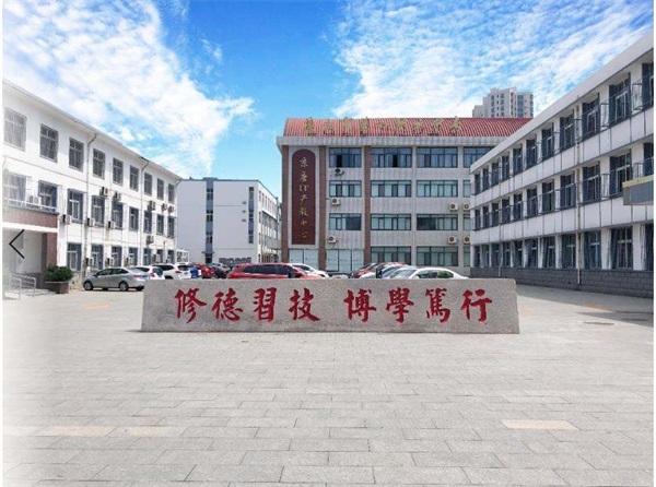 哪個學校可以學習老年服務與管理專業(yè)？   