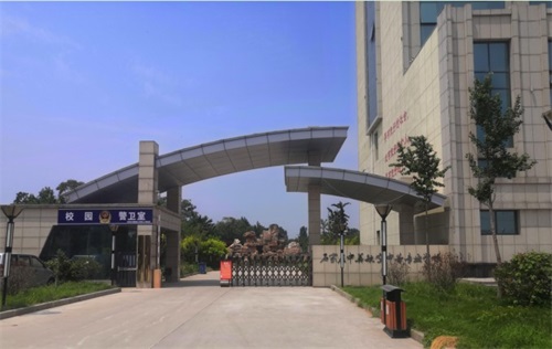  石家莊中英航空學(xué)校學(xué)費(fèi)貴嗎？   