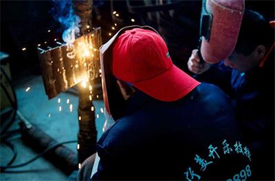 濟寧有學電工的地方嗎？