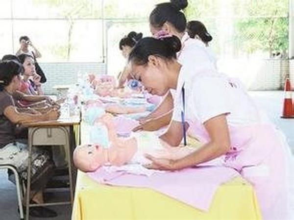在菏澤市東華職業(yè)培訓(xùn)學(xué)校學(xué)習(xí)家政護(hù)理專業(yè)靠譜嗎？