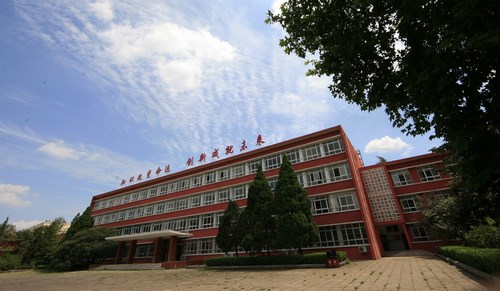 中國(guó)洛陽(yáng)一拖技師學(xué)院有哪些就業(yè)保障？