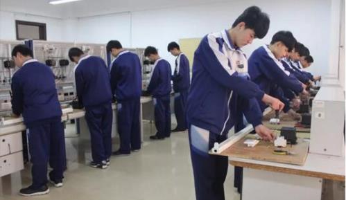 藍(lán)海職業(yè)學(xué)校有哪些適合男生的技術(shù)專業(yè)？