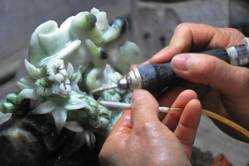 邢臺汽修服裝學校有玉石加工專業(yè)嗎？