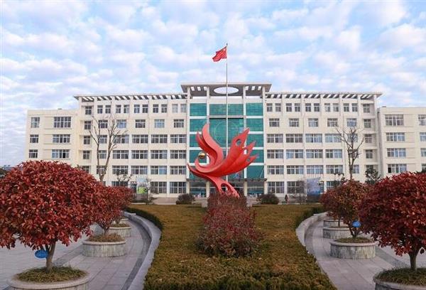 日照市工業(yè)學(xué)校是一所什么樣的學(xué)校？