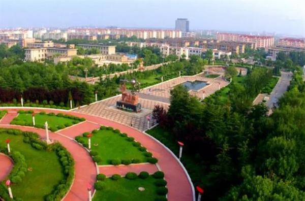 秦皇島渤?？萍贾械葘I(yè)學(xué)校