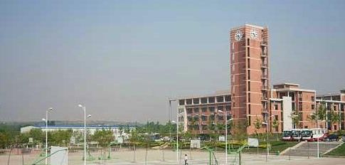 與同類院校相比，泰安技師學(xué)院都有哪些優(yōu)勢？